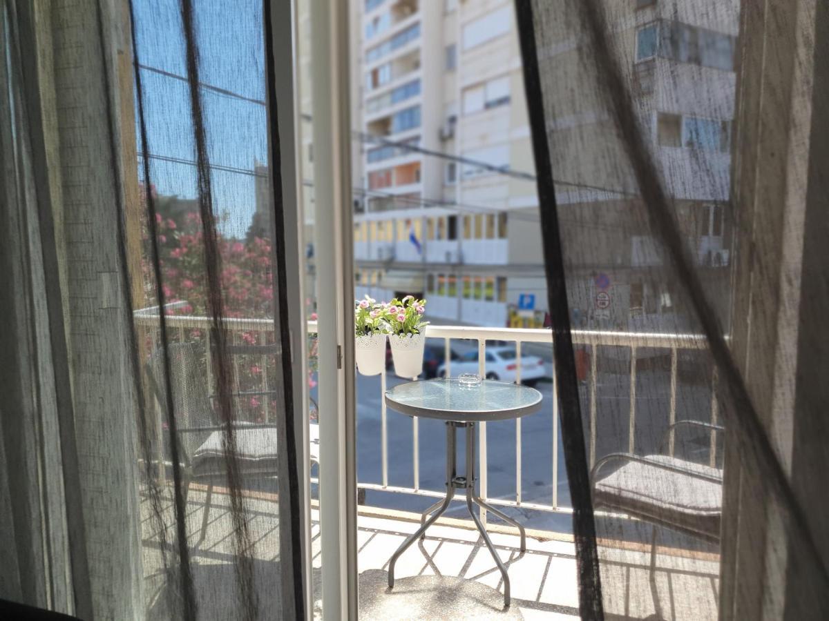 Apartment Tonka シベニク エクステリア 写真